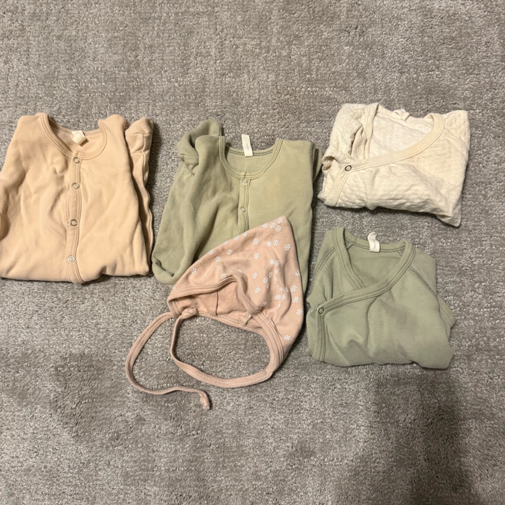 Quincy Mae Baby Tops and Bonnet in Sage, Blush, and Cream